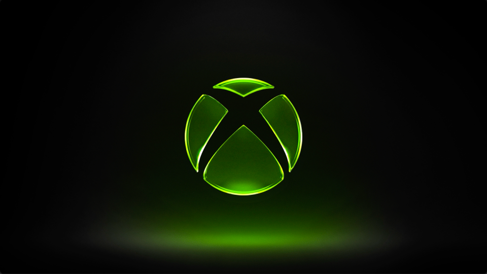 Το πράσινο λογότυπο του Xbox φωτισμένο σε μαύρο φόντο.